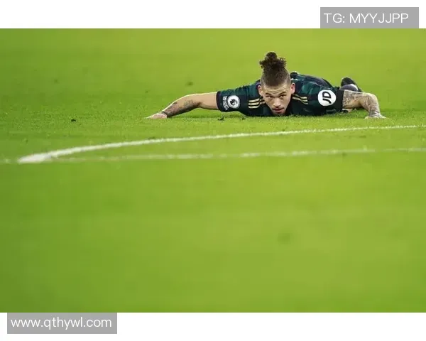 队报：登贝莱预计11月底复出，巴黎正在权衡他能否出战热刺