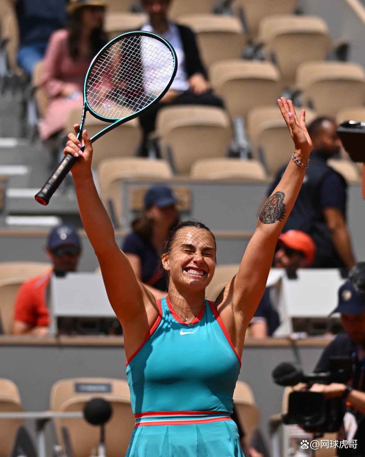 仅展示了巴 仅展示了巴