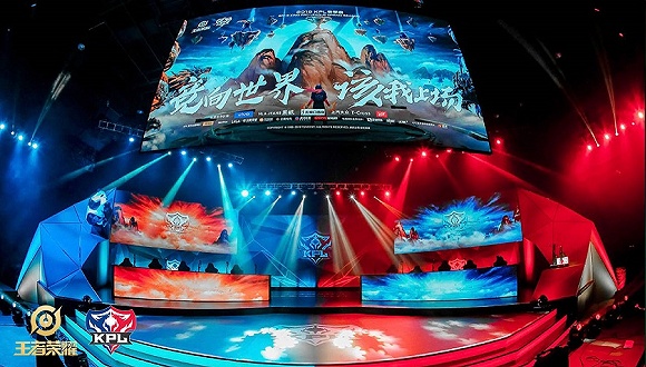 的争议更富 的争议更富