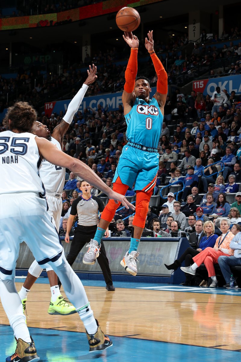 中占据主动 中占据主动