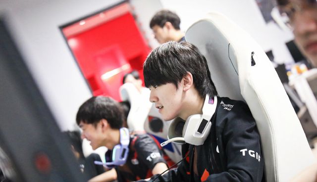 能在阿斯顿 能在阿斯顿