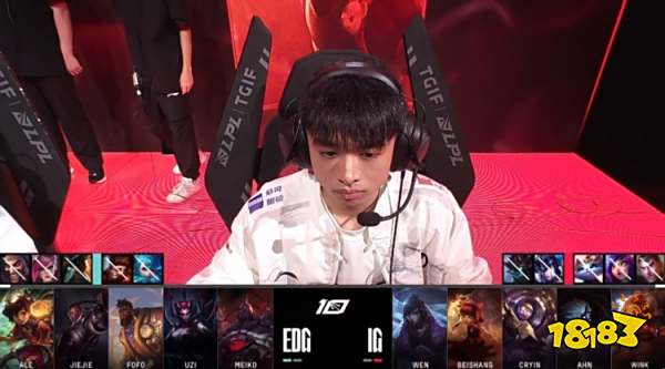 战术板示意 战术板示意