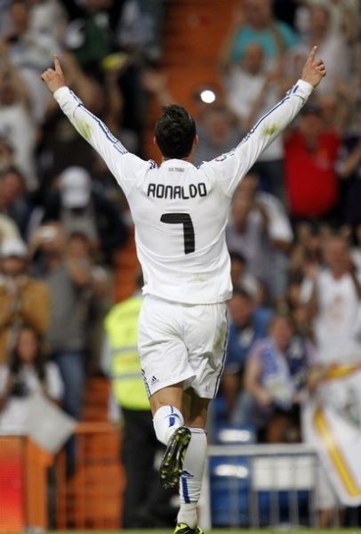 队防线的关 队防线的关